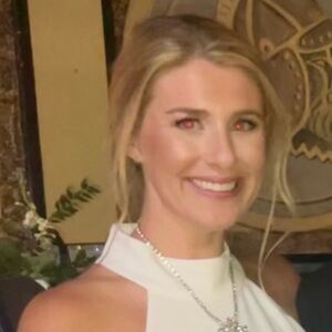 Meet your Posher, Genna